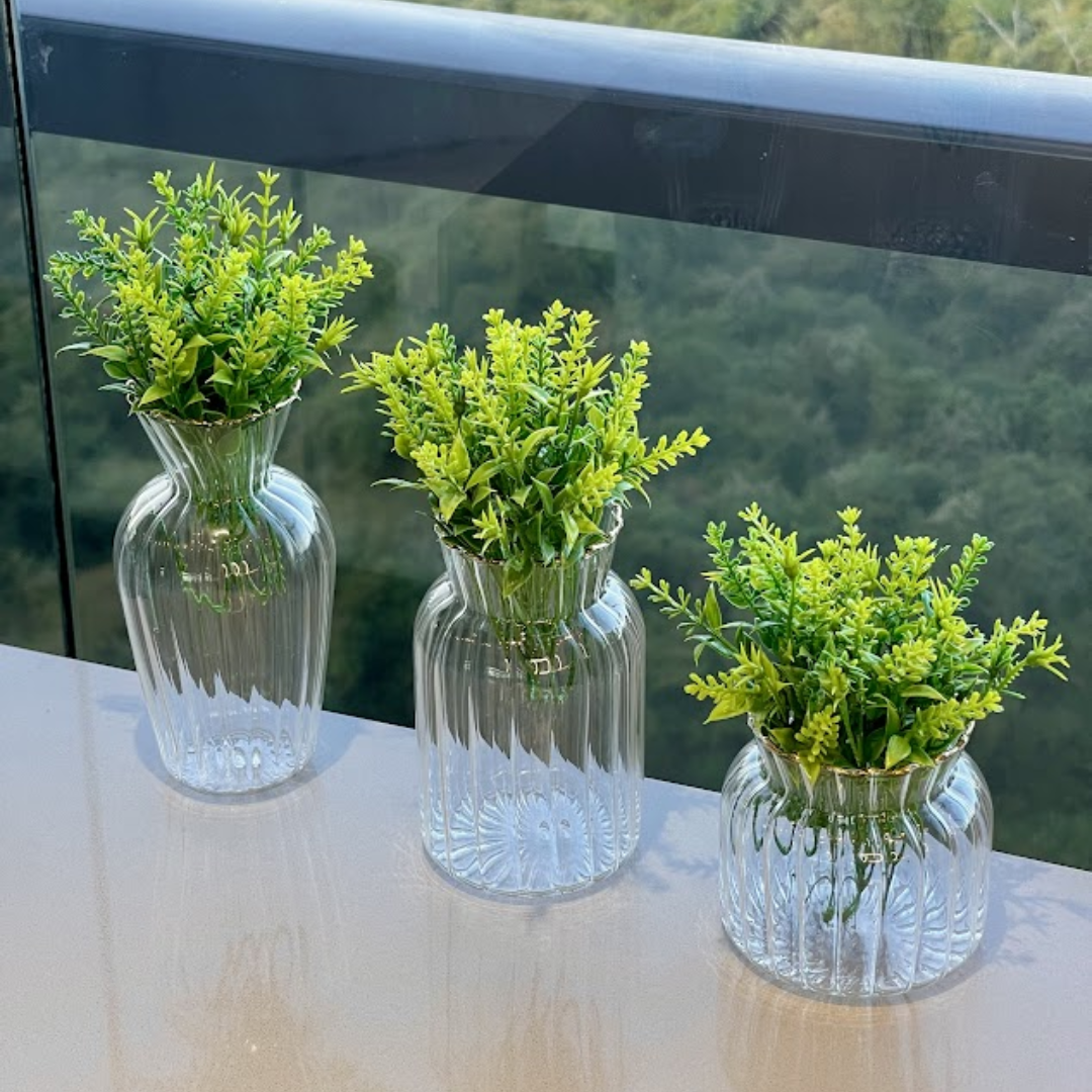 Mini Vaso com Borda Dourada P 8cm