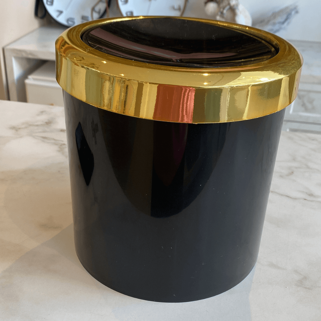 Lixeira Basculante 5 Litros Preta com Dourado