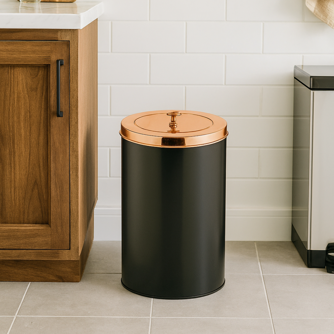 Lixeira Preta com Tampa Rose Gold 8 Litros