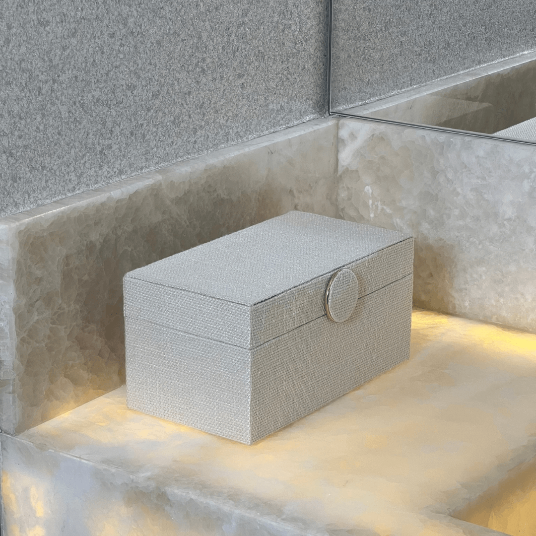 Caixa Decorativa em MDF e Linho off White 20,5cm