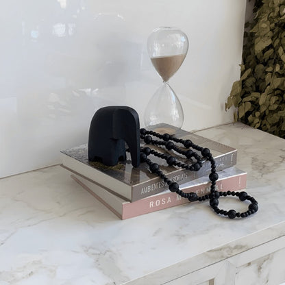 Colar Decorativo em Madeira Preto 90cm