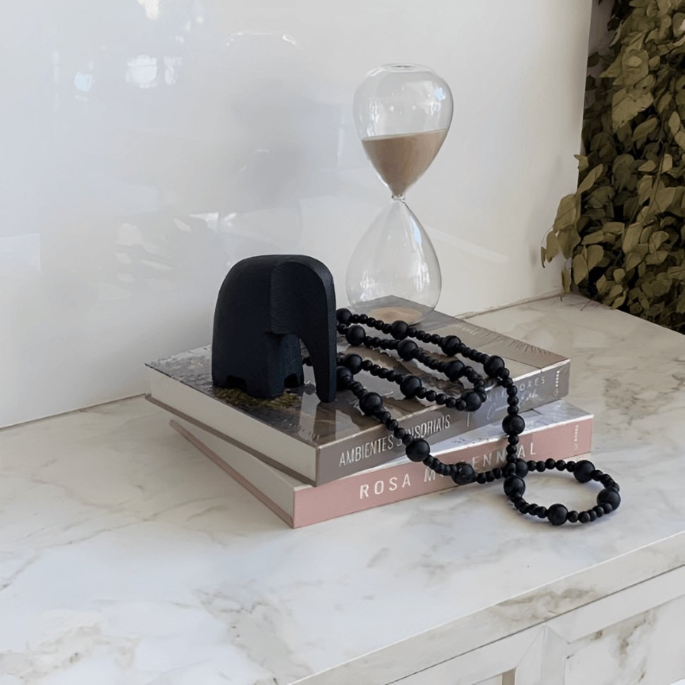 Colar Decorativo em Madeira Preto 90cm