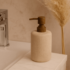 Dispenser Porta Sabonete Liquido em Poliresina Areia 19,5cm