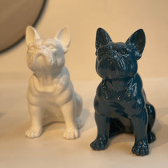 Escultura Cachorro Bulldog em Poliresina Azul 24cm
