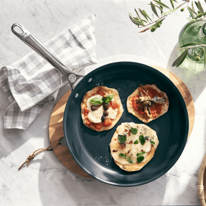 Frigideira Rasa Antiaderente TNS 28cm Le Creuset