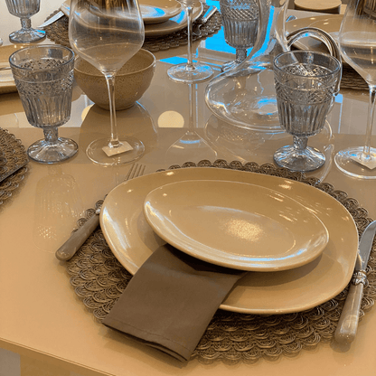Prato de Sobremesa Oval Orgânico Stoneware Clay 22,5cm